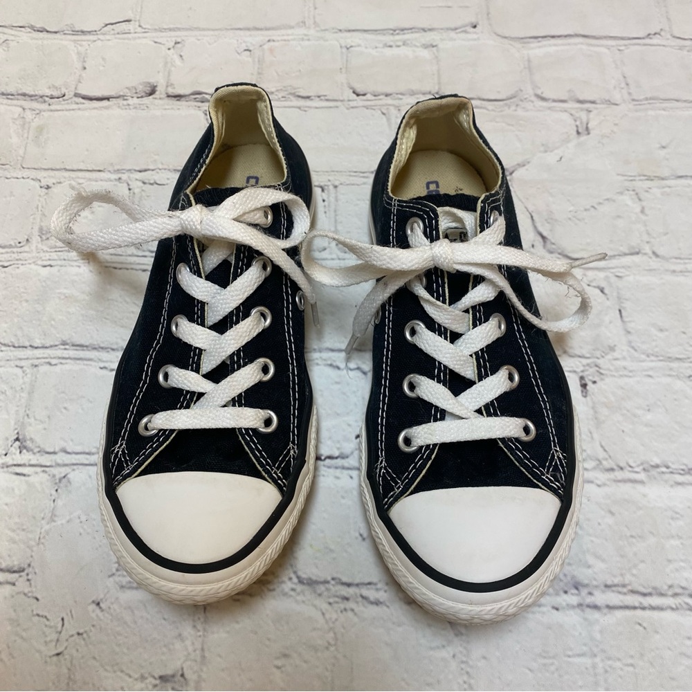 Black Converse